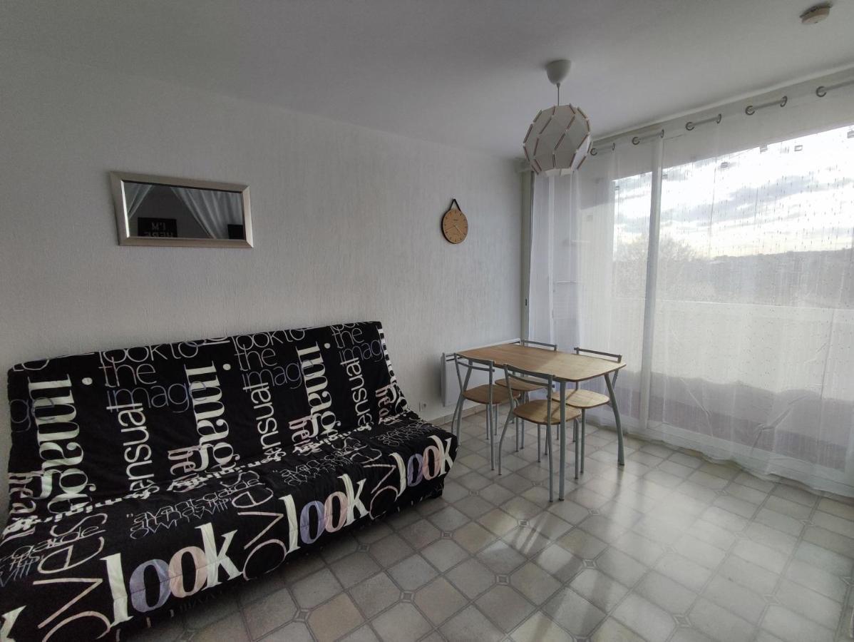 Studio Meuble Classe 2 Etoiles - 30M² Греу-ле-Бэн Экстерьер фото